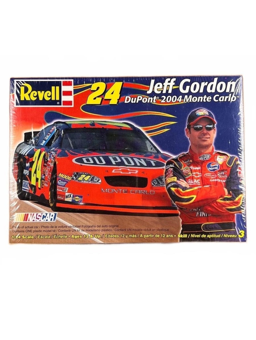 Revell 1:24 Scale Jeff Gordon DuPont 2004 Monte Carlo NASCAR Model Kit
